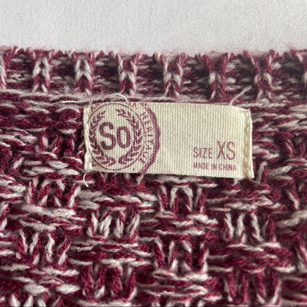 Sweater - Picture 4 of 5